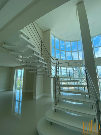 Imagem Cobertura com 4 Quartos à Venda, 239 m² em Centro - Balneário Camboriú