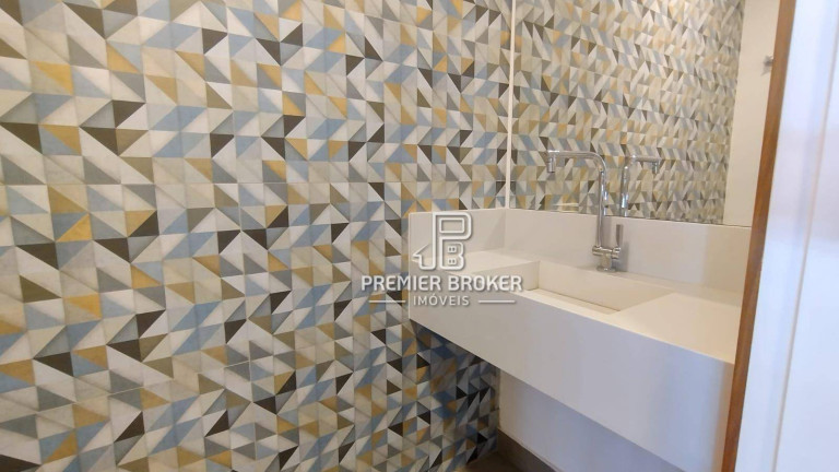 Imagem Casa com 4 Quartos à Venda, 263 m² em Iucas - Teresópolis Imagem Casa com 4 Quartos à Venda, 263 m² em Iucas - Teresópolis