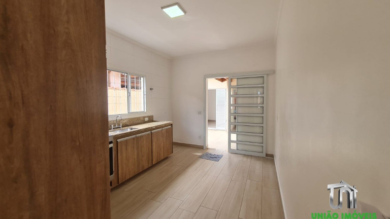 Imagem Casa com 3 Quartos para Alugar, 132 m² em Aparecida - Bragança Paulista Imagem Casa com 3 Quartos para Alugar, 132 m² em Aparecida - Bragança Paulista