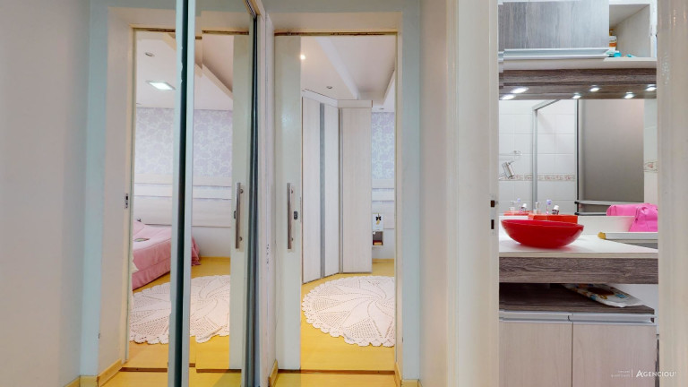 Imagem Apartamento com 1 Quarto à Venda, 49 m² em Humaitá - Porto Alegre Imagem Apartamento com 1 Quarto à Venda, 49 m² em Humaitá - Porto Alegre