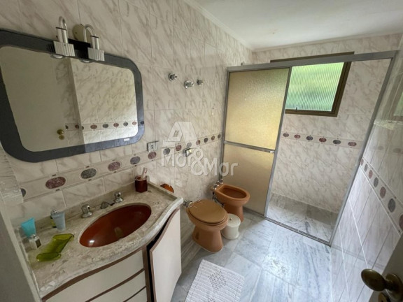Imagem Apartamento com 4 Quartos à Venda, 240 m² em Pitangueiras - Guarujá Imagem Apartamento com 4 Quartos à Venda, 240 m² em Pitangueiras - Guarujá