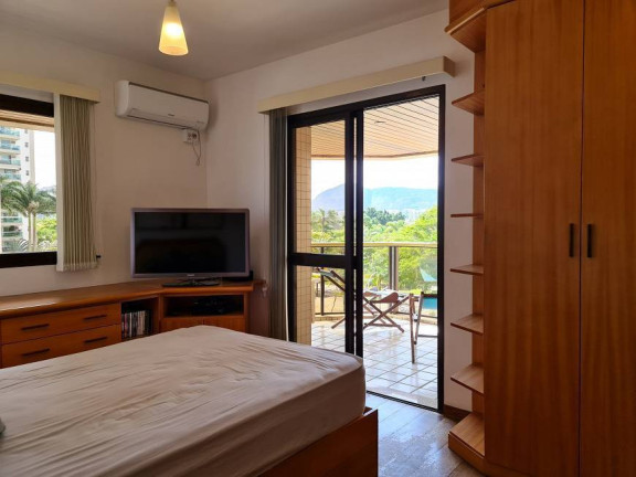Imagem Apartamento com 4 Quartos à Venda, 165 m² em Barra Da Tijuca - Rio De Janeiro