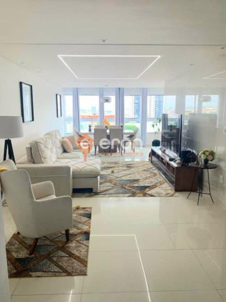 Imagem Apartamento com 3 Quartos à Venda, 150 m²