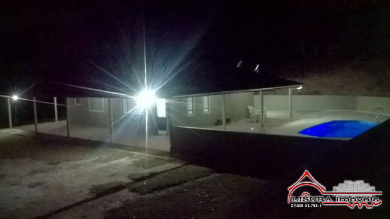 Imagem Chácara com 3 Quartos à Venda, 250 m² em Jardim Colônia - Jacareí