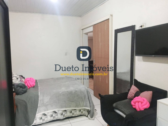 Imagem Casa com 1 Quarto à Venda,  em Diacono Luiz Pozzobom - Santa Maria