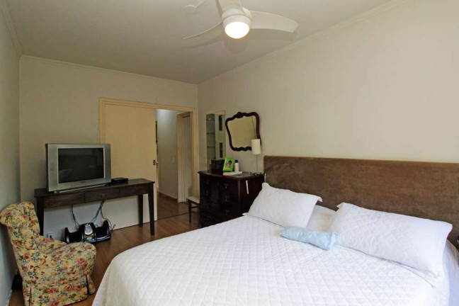 Imagem Apartamento com 3 Quartos à Venda, 100 m² em Moinhos De Vento - Porto Alegre Imagem Apartamento com 3 Quartos à Venda, 100 m² em Moinhos De Vento - Porto Alegre