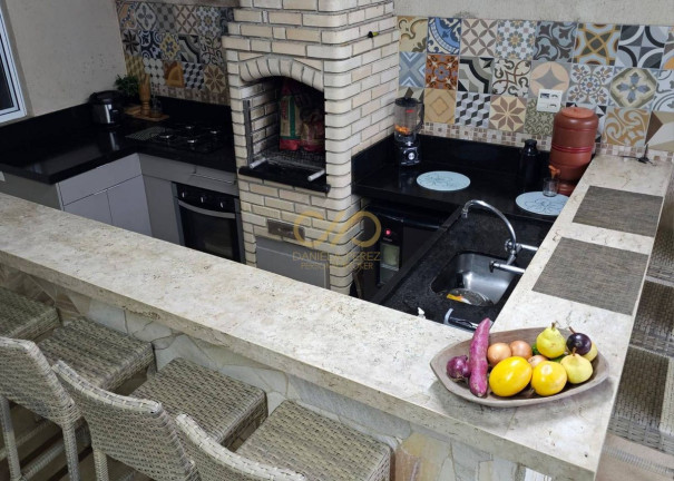 Imagem Casa com 3 Quartos à Venda, 170 m² em Canto Do Forte - Praia Grande Imagem Casa com 3 Quartos à Venda, 170 m² em Canto Do Forte - Praia Grande