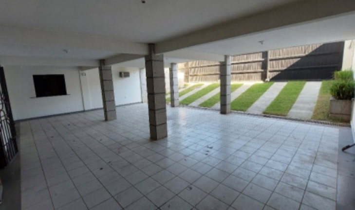 Imagem Casa com 5 Quartos à Venda, 650 m² em Praia Do Suá - Vitória Imagem Casa com 5 Quartos à Venda, 650 m² em Praia Do Suá - Vitória