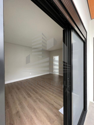 Imagem Casa com 3 Quartos à Venda, 100 m² em Santa Regina - Camboriú Imagem Casa com 3 Quartos à Venda, 100 m² em Santa Regina - Camboriú