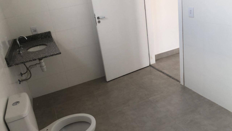 Imagem Casa com 3 Quartos à Venda, 210 m² em Conjunto Habitacional José Barnet Y Vives - Atibaia Imagem Casa com 3 Quartos à Venda, 210 m² em Conjunto Habitacional José Barnet Y Vives - Atibaia