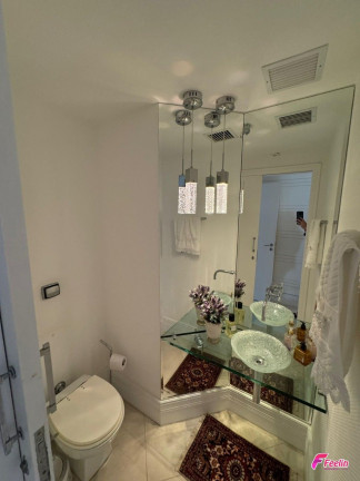 Imagem Apartamento com 4 Quartos à Venda, 154 m² em Centro - Florianópolis Imagem Apartamento com 4 Quartos à Venda, 154 m² em Centro - Florianópolis
