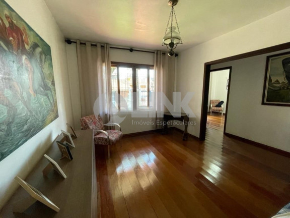 Imagem Casa com 3 Quartos à Venda, 363 m² em Tristeza - Porto Alegre Imagem Casa com 3 Quartos à Venda, 363 m² em Tristeza - Porto Alegre