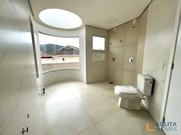 Imagem Casa com 4 Quartos à Venda, 420 m² em São João Do Rio Vermelho - Florianopolis Imagem Casa com 4 Quartos à Venda, 420 m² em São João Do Rio Vermelho - Florianopolis