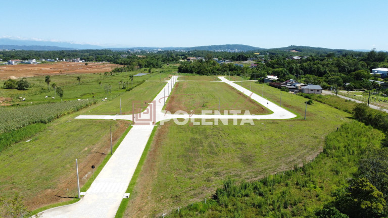 Imagem Terreno à Venda, 360 m² em Primeira Linha - Criciúma