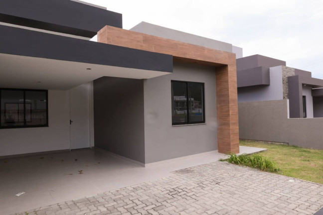Casa com 3 Quartos à Venda, 100 m² em Sertão Do Maruim - São José