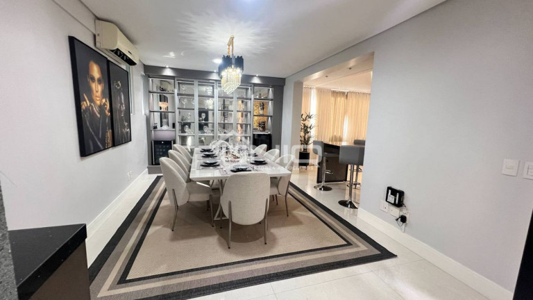 Imagem Apartamento com 3 Quartos à Venda, 175 m² em Centro - Pato Branco Imagem Apartamento com 3 Quartos à Venda, 175 m² em Centro - Pato Branco