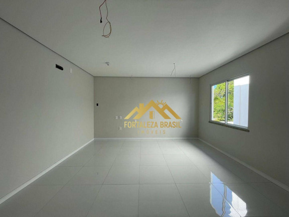 Imagem Imóvel com 3 Quartos à Venda, 128 m² em Urucunema - Eusébio Imagem Imóvel com 3 Quartos à Venda, 128 m² em Urucunema - Eusébio