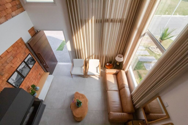 Imagem Casa de Condomínio com 4 Quartos à Venda, 330 m² em Campeche - Florianópolis Imagem Casa de Condomínio com 4 Quartos à Venda, 330 m² em Campeche - Florianópolis
