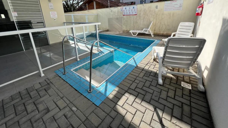 Imagem Apartamento com 2 Quartos para Alugar,  em Canasvieiras - Florianópolis