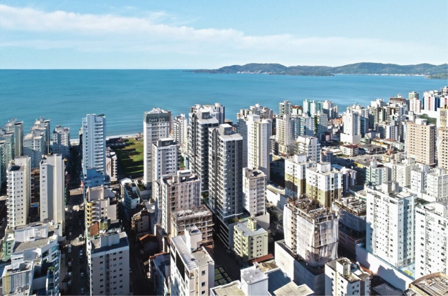 Imagem Imóvel com 3 Quartos à Venda, em Meia Praia - Itapema Imagem Imóvel com 3 Quartos à Venda, em Meia Praia - Itapema