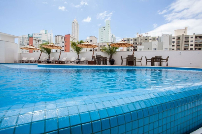 Imagem Imóvel com 3 Quartos à Venda, 134 m² em Centro - Balneário Camboriú Imagem Imóvel com 3 Quartos à Venda, 134 m² em Centro - Balneário Camboriú