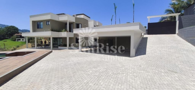 Imagem Casa com 7 Quartos à Venda, 764 m² em Centro - Cachoeiras De Macacu Imagem Casa com 7 Quartos à Venda, 764 m² em Centro - Cachoeiras De Macacu