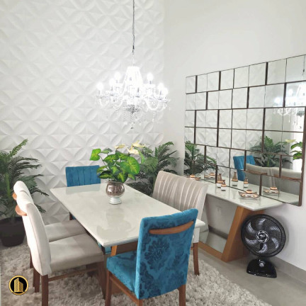 Imagem Casa com 3 Quartos à Venda, 220 m² em Taubaté Imagem Casa com 3 Quartos à Venda, 220 m² em Taubaté