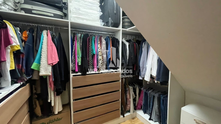 Imagem Casa com 3 Quartos à Venda, 340 m² Imagem Casa com 3 Quartos à Venda, 340 m²