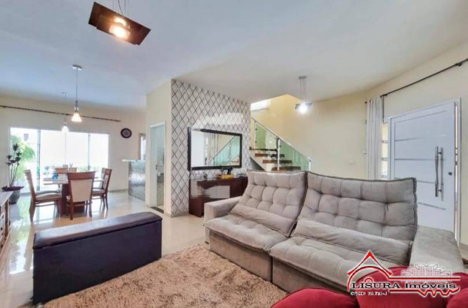 Imagem Casa com 3 Quartos à Venda, 225 m² em Loteamento Villa Branca - Jacareí