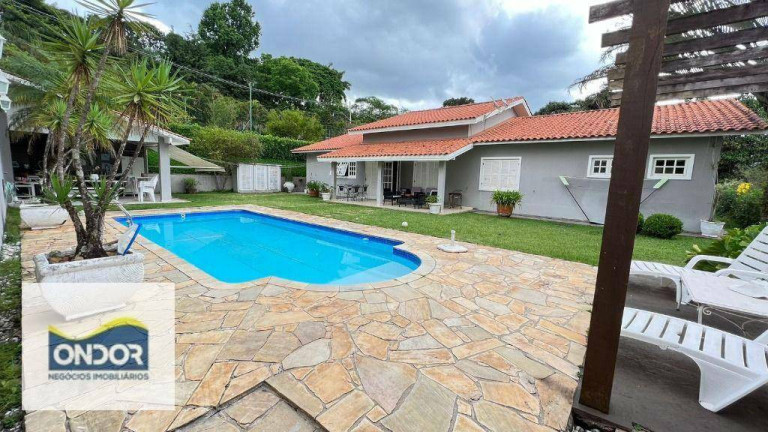 Casa de Condomínio com 3 Quartos à Venda, 270 m² em Jardim Maria Tereza - Cotia