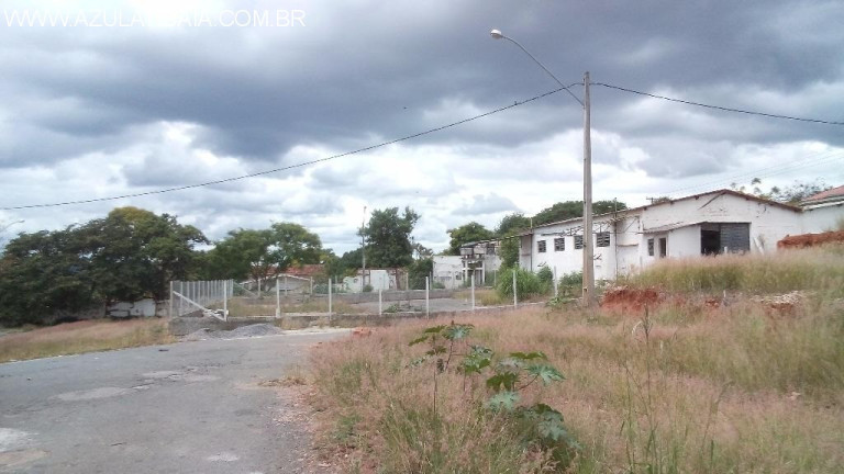 Imagem Terreno à Venda, 7.000 m² em Centro - Atibaia Imagem Terreno à Venda, 7.000 m² em Centro - Atibaia
