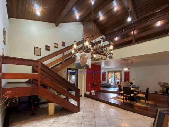 Imagem Casa com 4 Quartos à Venda, 780 m² em Chácara Dos Junqueiras - Carapicuíba Imagem Casa com 4 Quartos à Venda, 780 m² em Chácara Dos Junqueiras - Carapicuíba