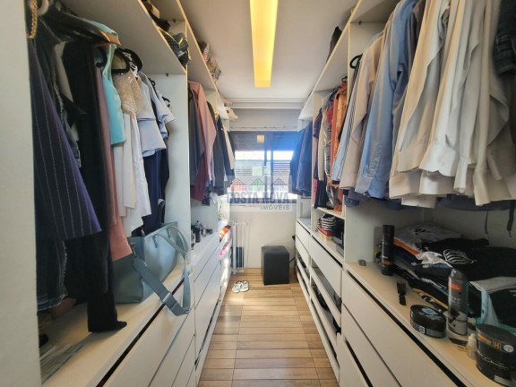 Imagem Apartamento com 3 Quartos à Venda, 130 m²