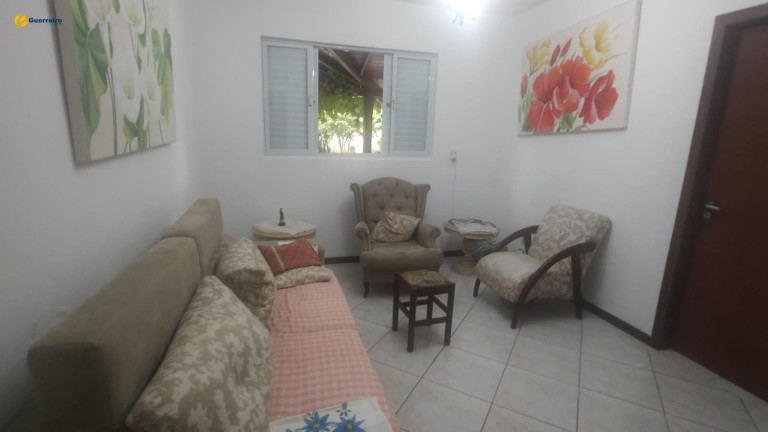 Imagem Casa com 3 Quartos à Venda, 496 m² em Trindade - Florianópolis Imagem Casa com 3 Quartos à Venda, 496 m² em Trindade - Florianópolis