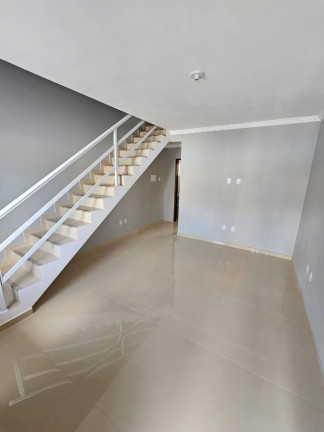Imagem Apartamento com 2 Quartos à Venda,  em Parque Nanci - Maricá