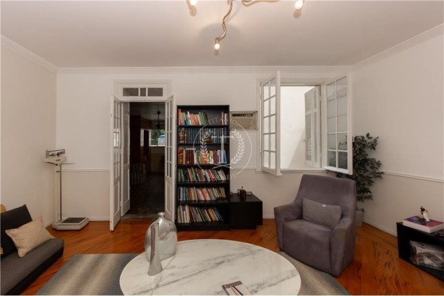 Imagem Casa com 6 Quartos à Venda, 220 m² em Jardim Paulista - São Paulo Imagem Casa com 6 Quartos à Venda, 220 m² em Jardim Paulista - São Paulo