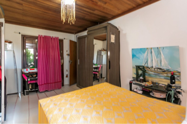 Imagem Casa com 3 Quartos à Venda, 170 m² em Jardim Itu - Porto Alegre Imagem Casa com 3 Quartos à Venda, 170 m² em Jardim Itu - Porto Alegre