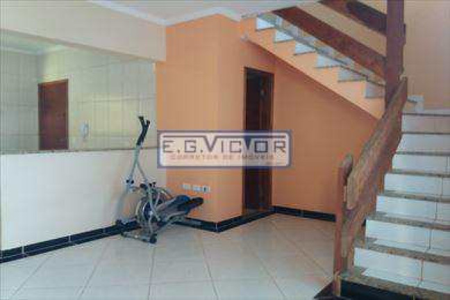 Imagem Sobrado com 2 Quartos à Venda, 75 m² em Vila Atlântica - Mongaguá