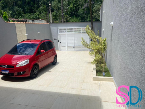 Imagem Sobrado com 3 Quartos para Alugar, 210 m² em Perequê Mirim - Ubatuba