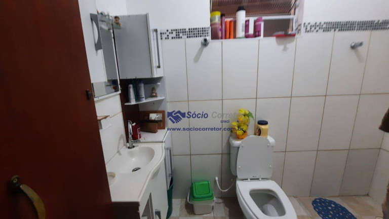 Imagem Casa com 3 Quartos à Venda, 190 m² em Jardim Presidente Dutra - Guarulhos Imagem Casa com 3 Quartos à Venda, 190 m² em Jardim Presidente Dutra - Guarulhos