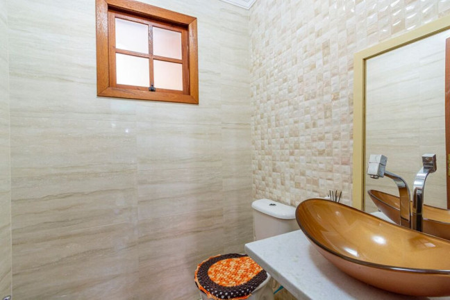 Imagem Casa com 4 Quartos à Venda, 165 m² em Igara - Canoas Imagem Casa com 4 Quartos à Venda, 165 m² em Igara - Canoas