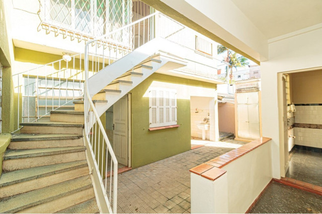 Imagem Casa com 3 Quartos à Venda, 164 m² em São João - Porto Alegre Imagem Casa com 3 Quartos à Venda, 164 m² em São João - Porto Alegre