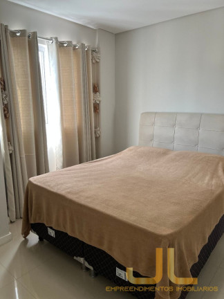 Imagem Imóvel com 4 Quartos à Venda, em Meia Praia - Itapema Imagem Imóvel com 4 Quartos à Venda, em Meia Praia - Itapema