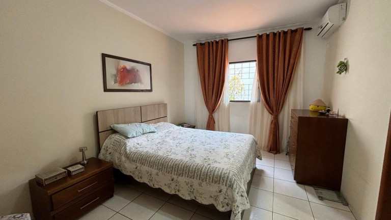 Imagem Casa com 3 Quartos à Venda, 119 m² em Vila Vilas Boas - Campo Grande