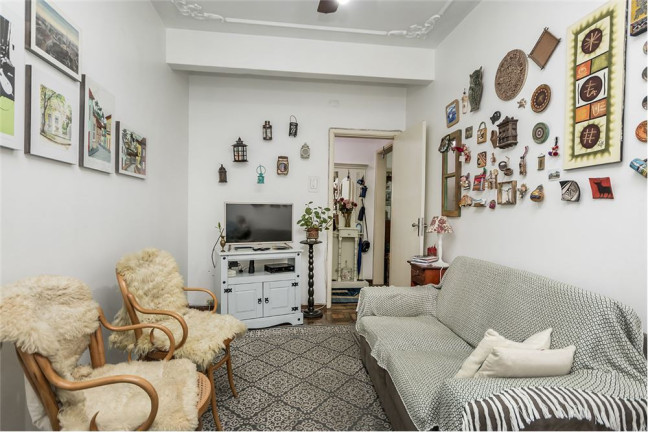 Imagem Apartamento com 3 Quartos à Venda, 83 m² em Auxiliadora - Porto Alegre Imagem Apartamento com 3 Quartos à Venda, 83 m² em Auxiliadora - Porto Alegre