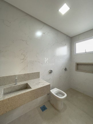 Imagem Casa com 4 Quartos à Venda, 238 m² em Residencial Goiânia Golfe Clube - Goiânia Imagem Casa com 4 Quartos à Venda, 238 m² em Residencial Goiânia Golfe Clube - Goiânia