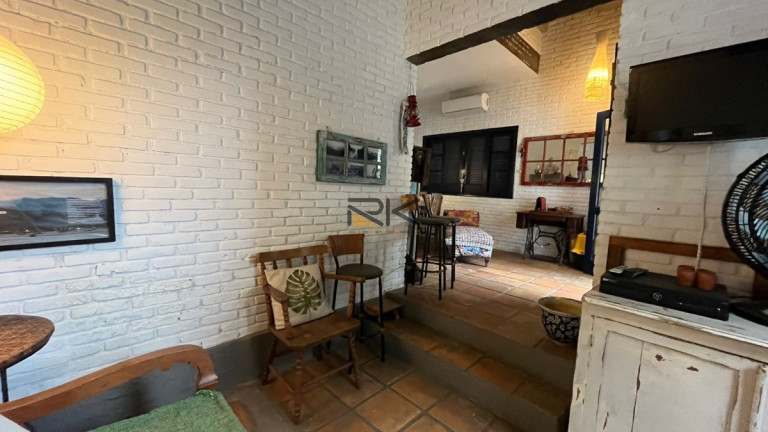 Imagem Sobrado com 3 Quartos à Venda, 106 m² em Itaguá - Ubatuba