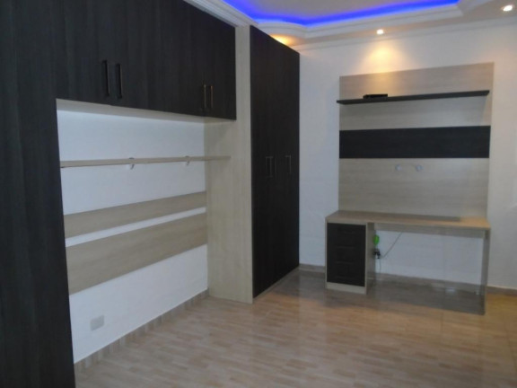 Imagem Sobrado com 3 Quartos à Venda, 220 m² em Jardim Quaresmeira Ii - Suzano Imagem Sobrado com 3 Quartos à Venda, 220 m² em Jardim Quaresmeira Ii - Suzano