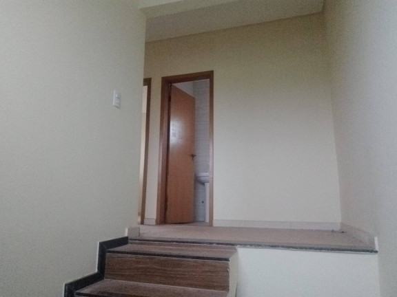 Imagem Sobrado com 3 Quartos para Alugar, em Arapongas Imagem Sobrado com 3 Quartos para Alugar, em Arapongas