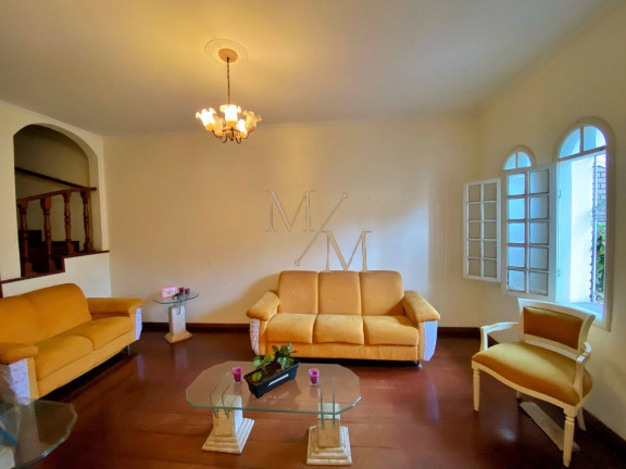Casa com 4 Quartos à Venda, 214 m² em Embaré - Santos